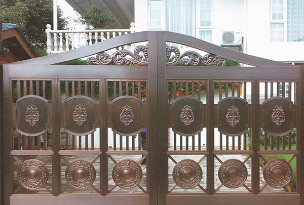 沈陽別墅入戶門、大門，銅門、木門、不銹鋼門選哪個好？