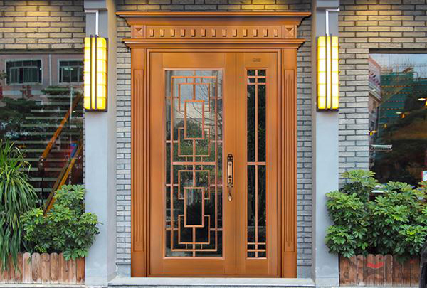 沈陽銅門定做造廠家?guī)纯磩e墅銅門特點(diǎn)及保養(yǎng)注意事項(xiàng)有哪些？